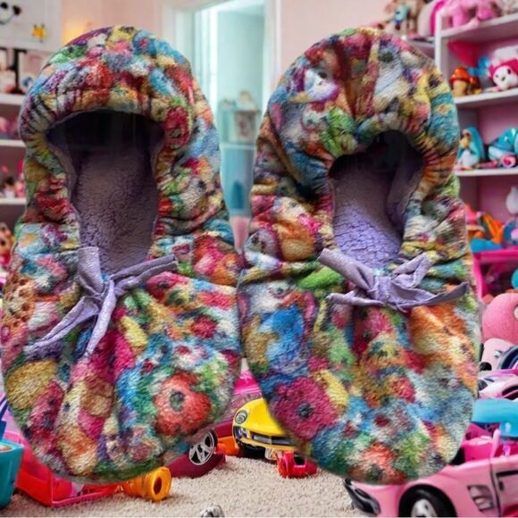 Shopkins kids fun preloved slippers - Picture 3 of 4